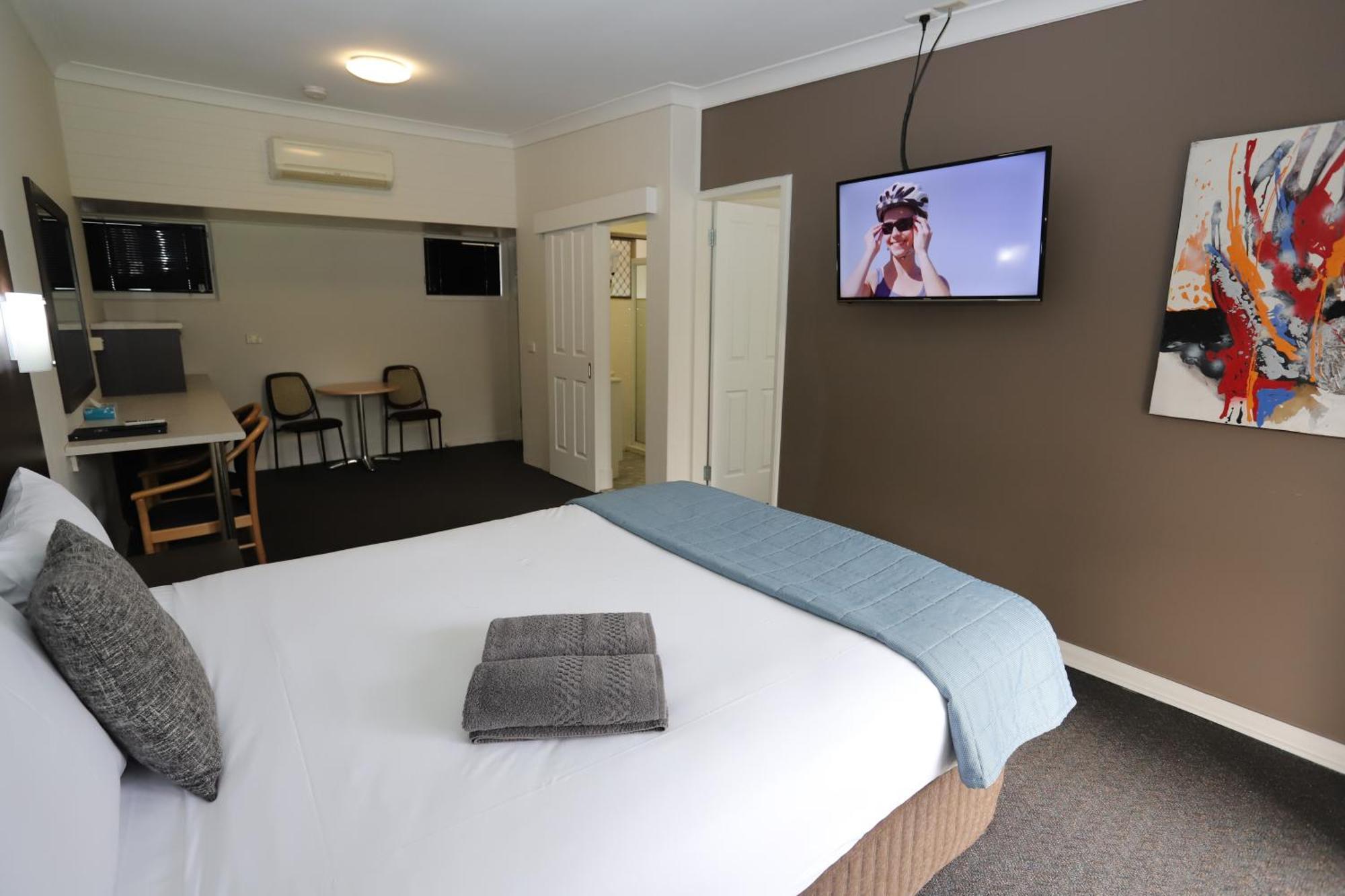 Sleepy Hill Motor Inn Raymond Terrace Exterior foto