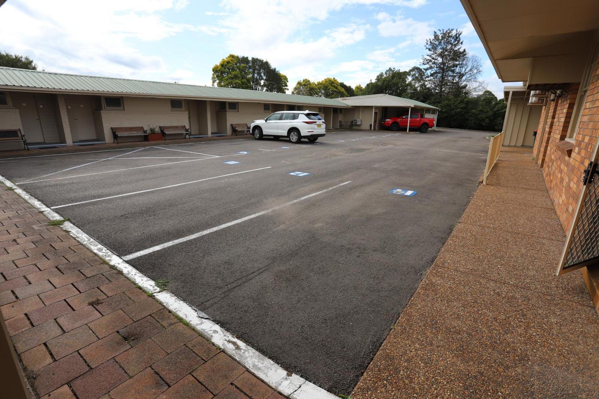 Sleepy Hill Motor Inn Raymond Terrace Exterior foto